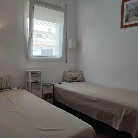 Holiday home Port Petit Casa Al Canal Empuriabrava