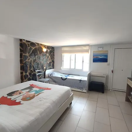 Holiday home Port Petit Casa Al Canal