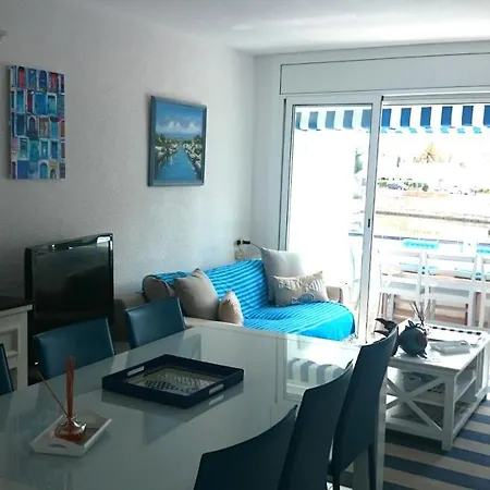 Holiday home Port Petit Casa Al Canal Empuriabrava